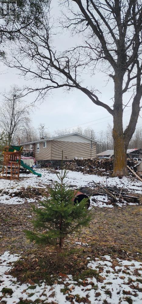 11574 Rowena Road, South Dundas, Ontario  K0E 1K0 - Photo 3 - X12901310