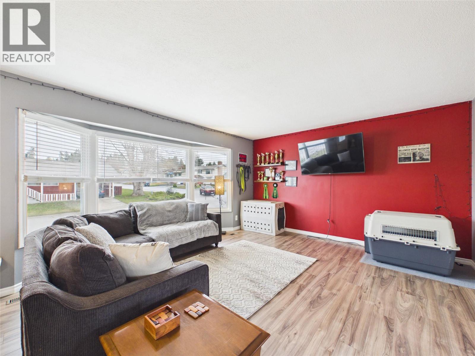 2320 5th Street S, Cranbrook, British Columbia  V1C 4Z7 - Photo 6 - 10383887