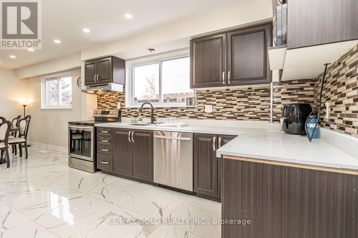 1 Elrose Road, Brampton, Ontario  L6T 2C2 - Photo 19 - W13011270