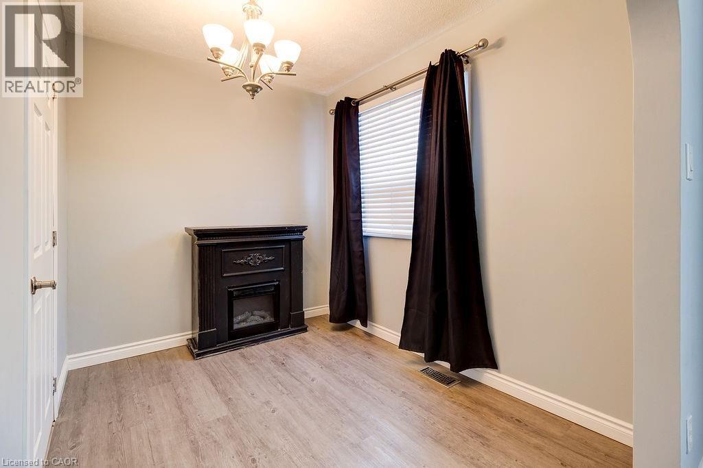 687 Britannia Avenue, Hamilton, Ontario  L8H 2A6 - Photo 7 - 40821526