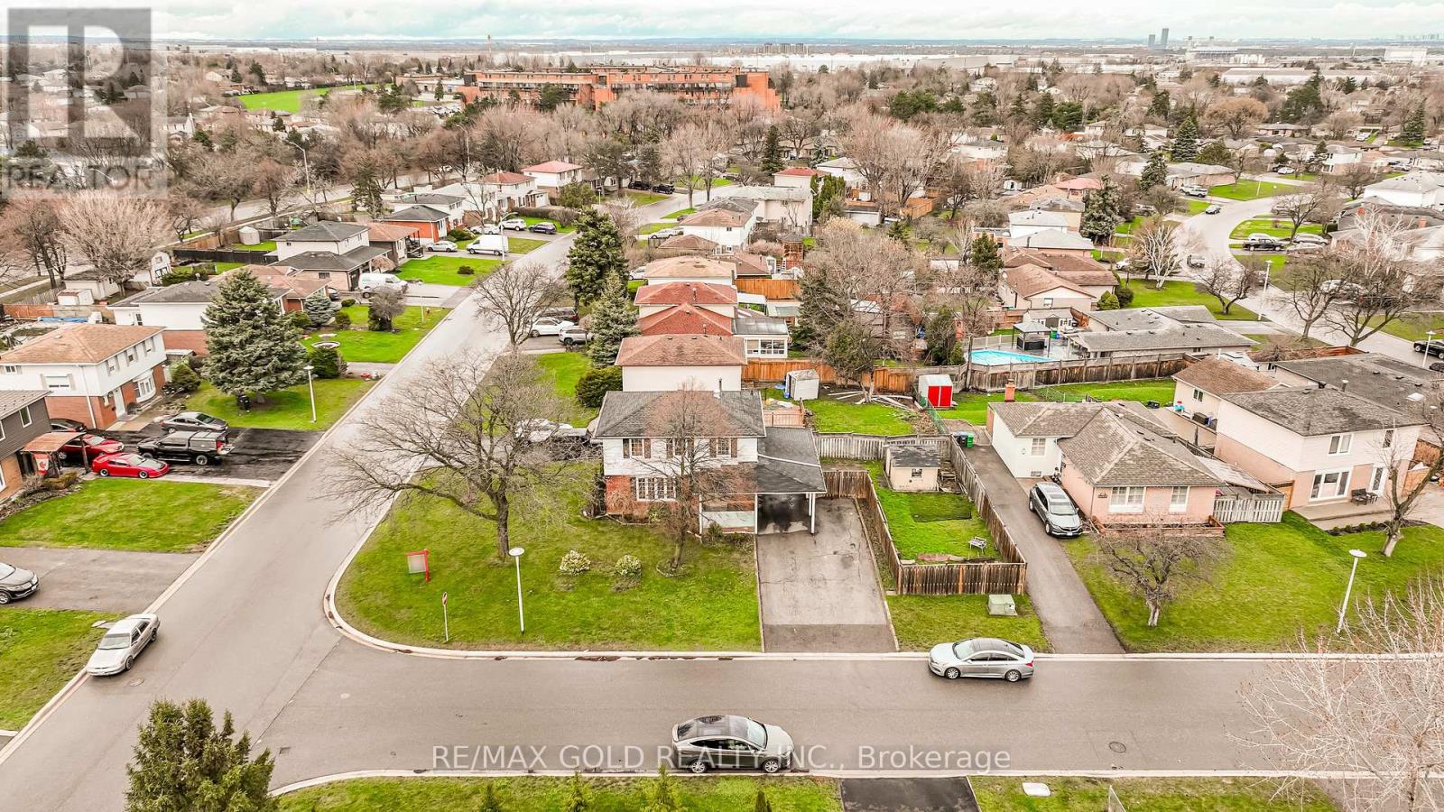 1 Elrose Road, Brampton, Ontario  L6T 2C2 - Photo 48 - W13011270