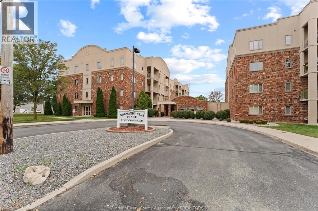 5995 ELLIS STREET Unit# 109, LaSalle, Ontario