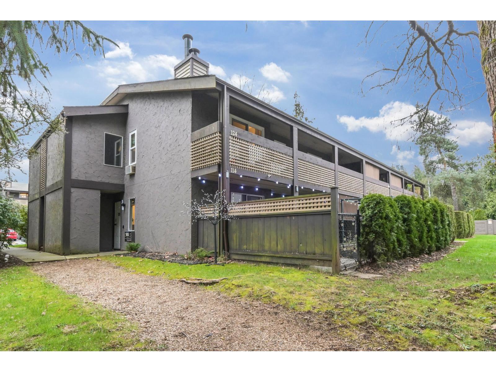 114 34909 Old Yale Road, Abbotsford, British Columbia  V3G 2E7 - Photo 1 - R3112240