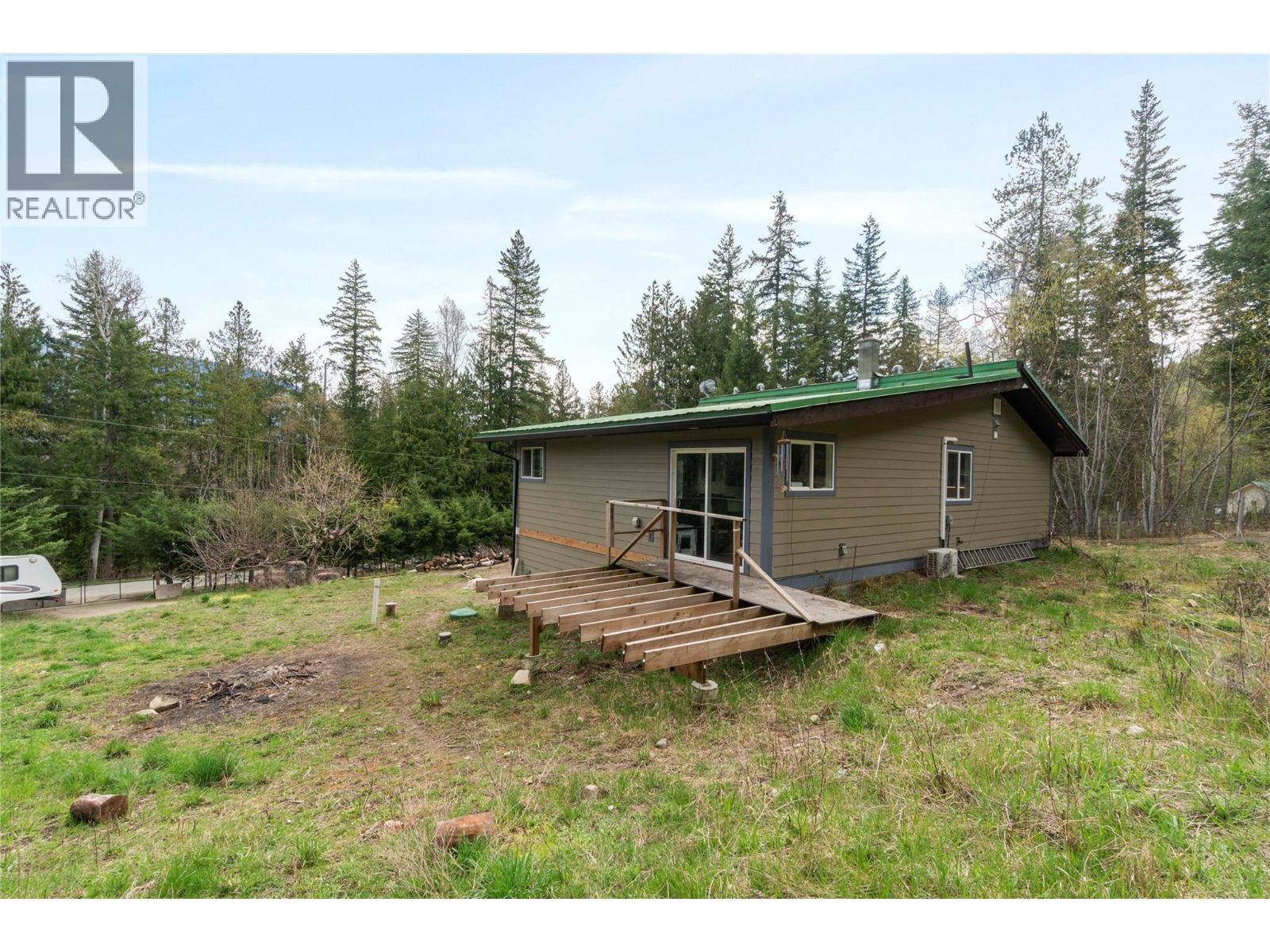 719 Abbington Lane, Tappen, British Columbia  V0E 2X3 - Photo 31 - 10383222