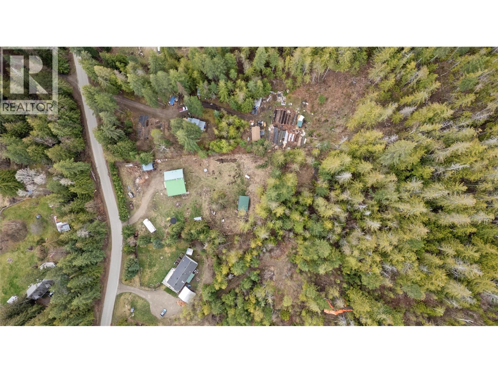 719 Abbington Lane, Tappen, British Columbia  V0E 2X3 - Photo 29 - 10383222