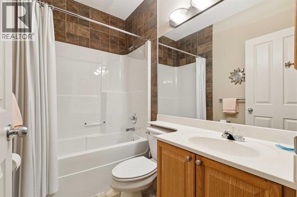 19 Wentworth Gardens SW, Calgary, Alberta  T3H 4L7 - Photo 22 - A2302321