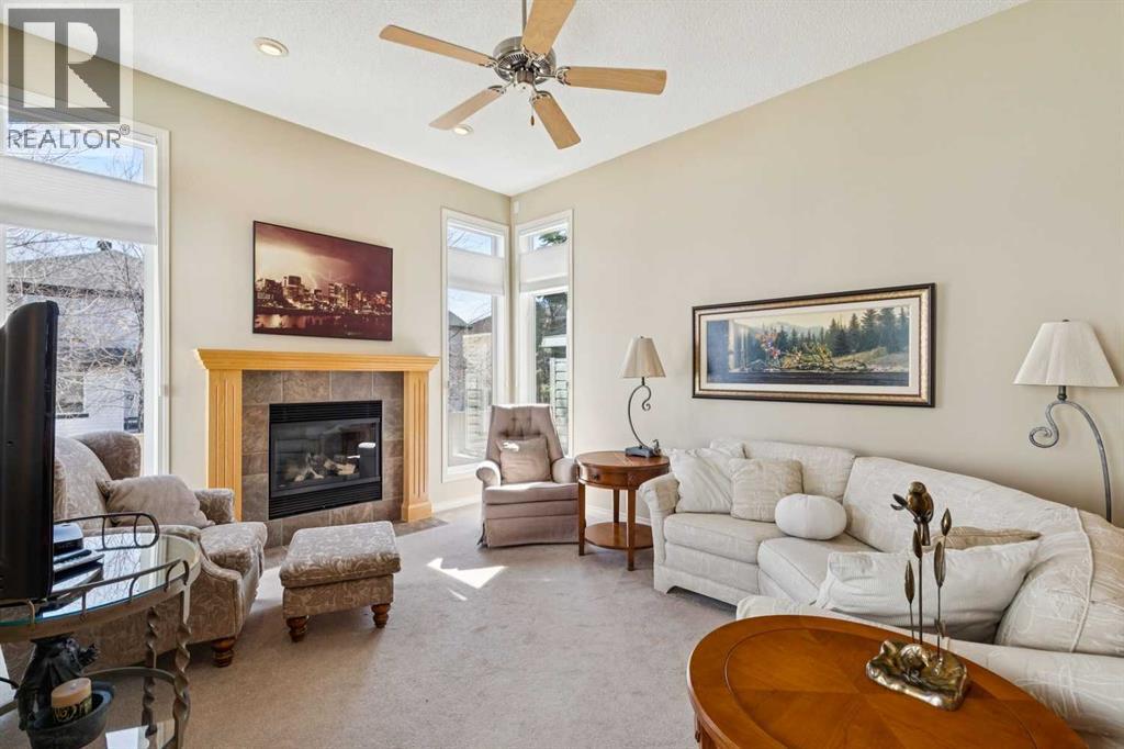 19 Wentworth Gardens SW, Calgary, Alberta  T3H 4L7 - Photo 4 - A2302321