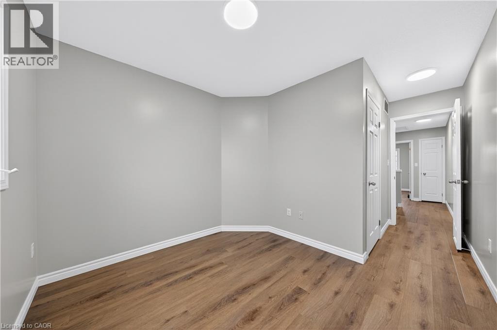 155 Highland Crescent Unit# D18, Kitchener, Ontario  N2M 0A1 - Photo 20 - 40817330