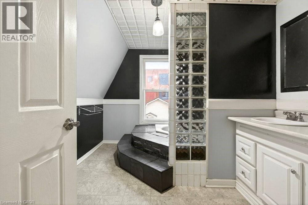 23 Frederick Avenue, Hamilton, Ontario  L8H 4K1 - Photo 27 - 40819798