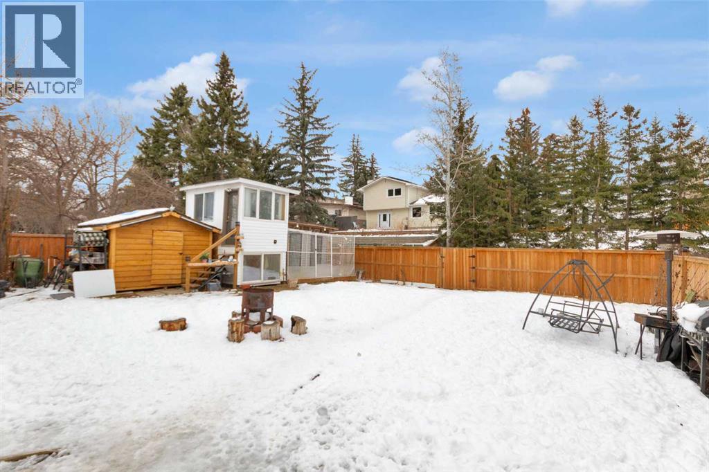 60 Dalhurst Way Nw, Calgary, Alberta  T3A 1N7 - Photo 29 - A2300689