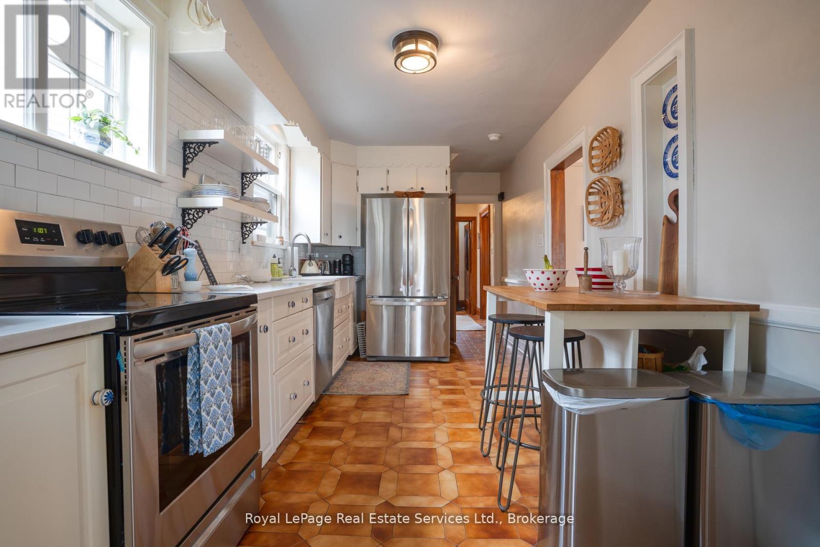 89 Edgemont Street S, Hamilton, Ontario  L8K 2H6 - Photo 11 - X13012242