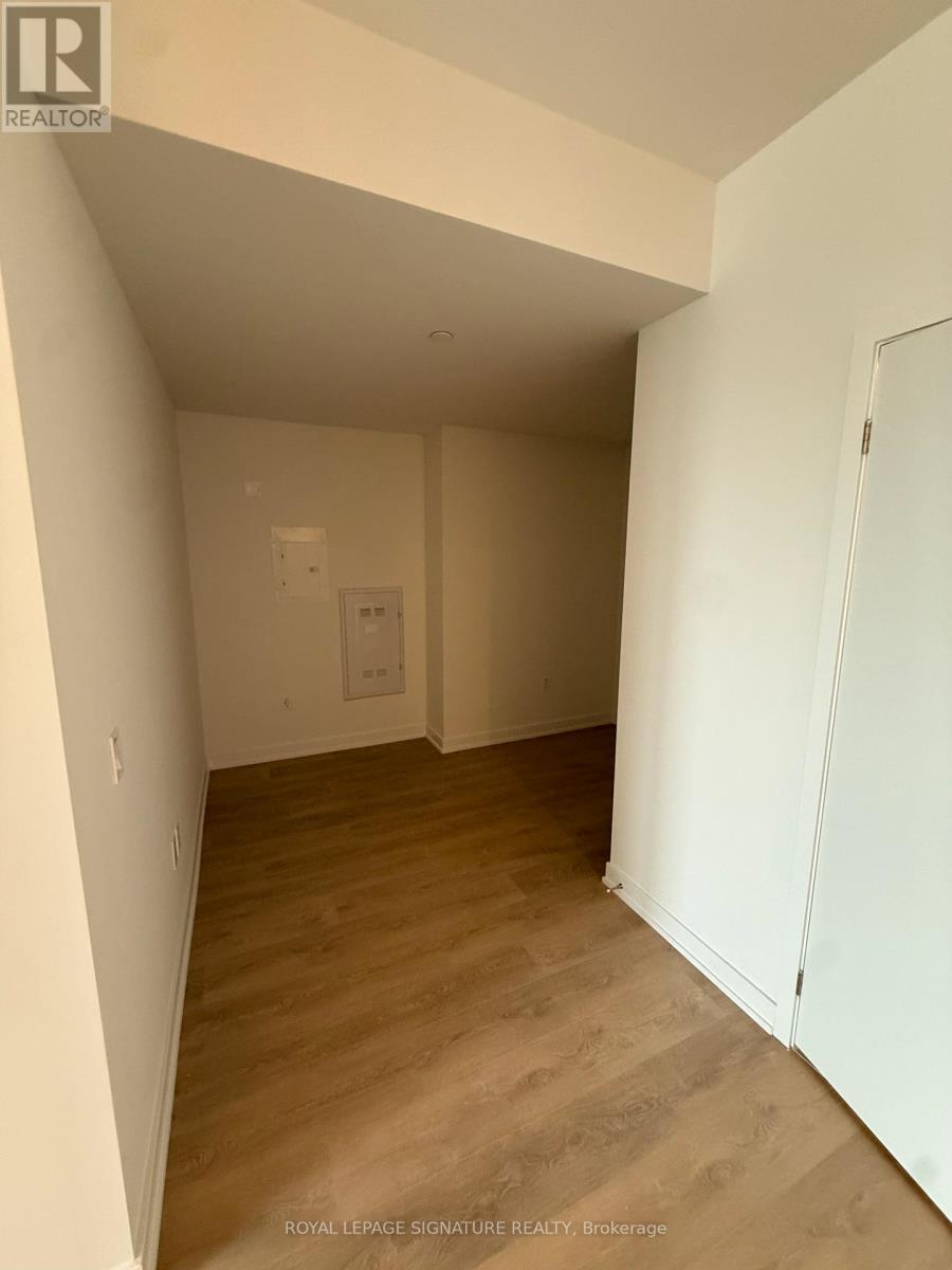 503 - 1 Fairview Road, Mississauga, Ontario  L5A 4C6 - Photo 12 - W13010106