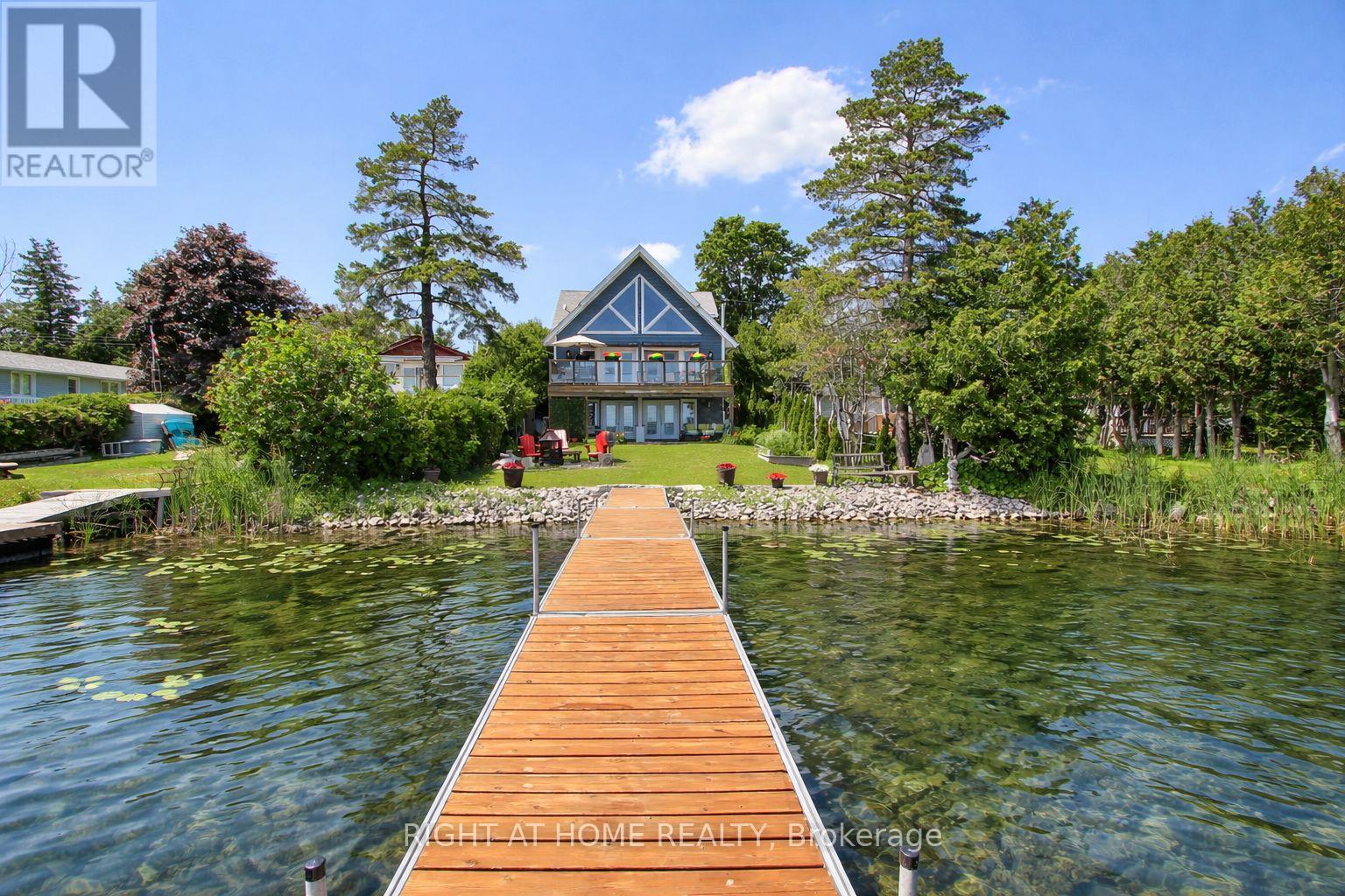 26 Beach Road, Kawartha Lakes, Ontario  K0M 2C0 - Photo 2 - X12955382