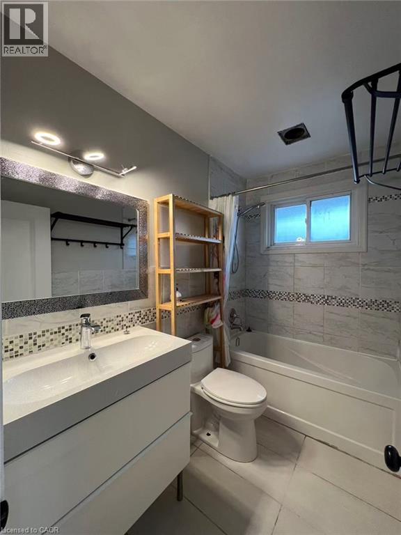 26 Marlowe Drive Unit# Main, Hamilton, Ontario  L9C 2H6 - Photo 7 - 40821851