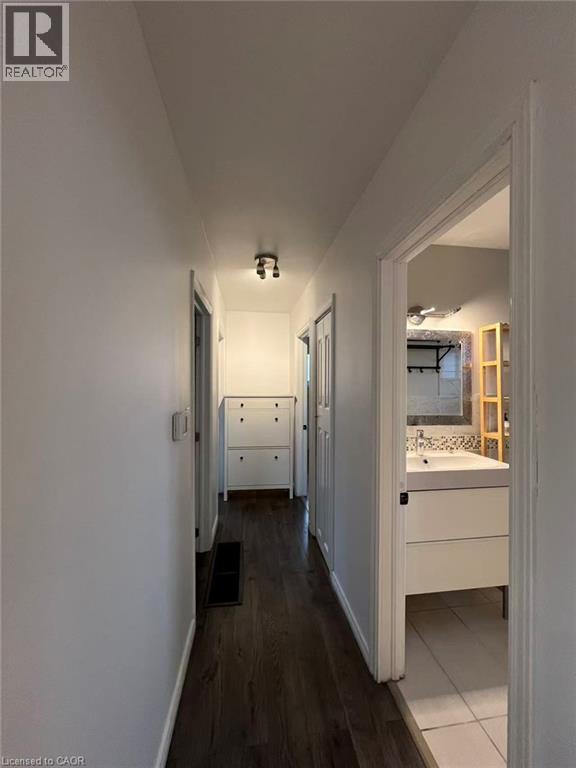 26 Marlowe Drive Unit# Main, Hamilton, Ontario  L9C 2H6 - Photo 8 - 40821851