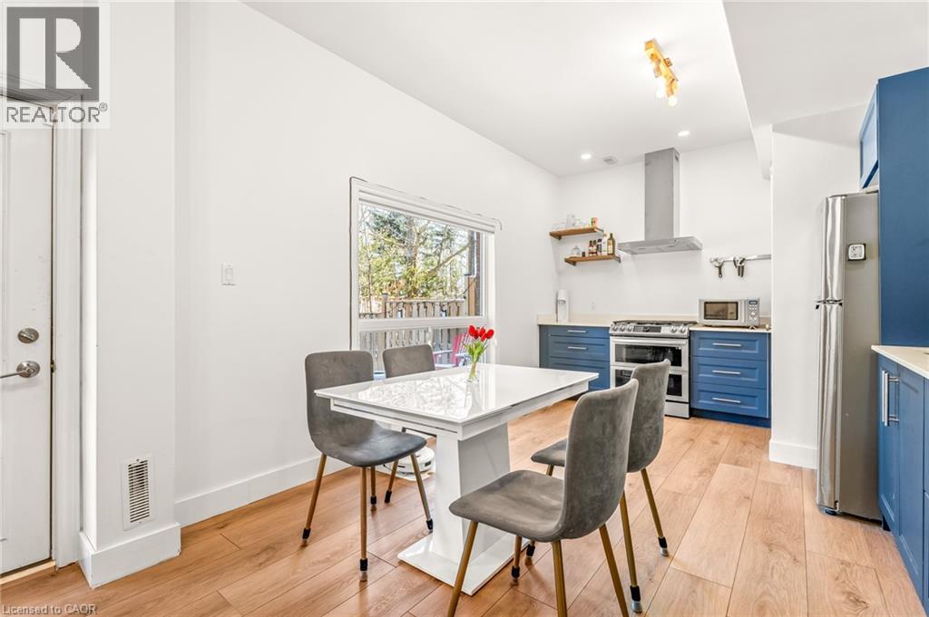 12 Buman Court, Barrie, Ontario  L4N 0L3 - Photo 33 - 40820754