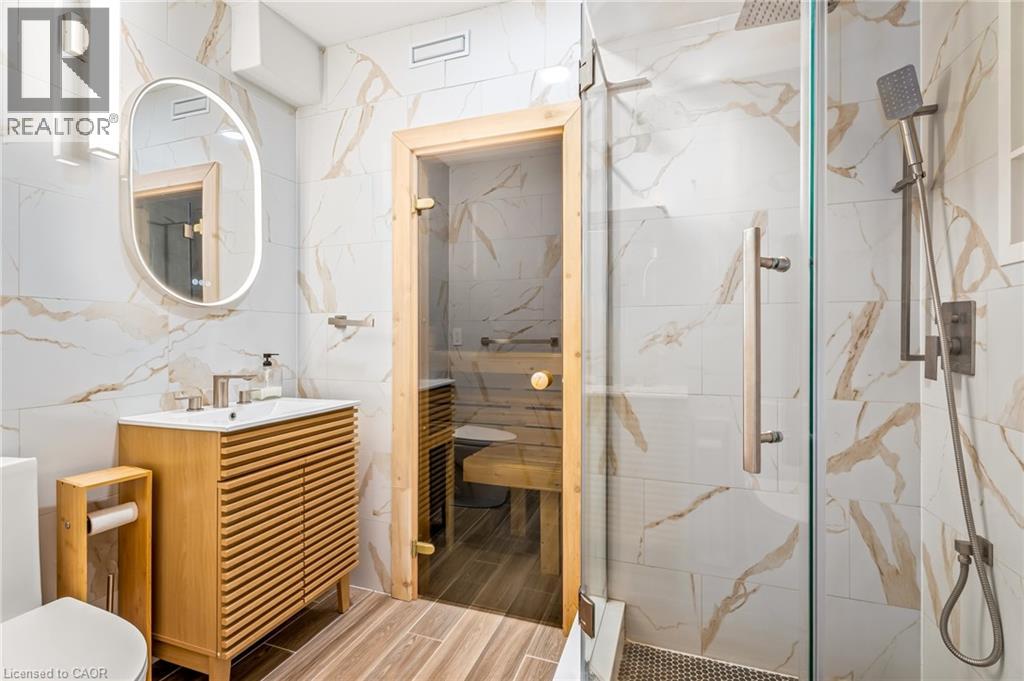 12 Buman Court, Barrie, Ontario  L4N 0L3 - Photo 39 - 40820754