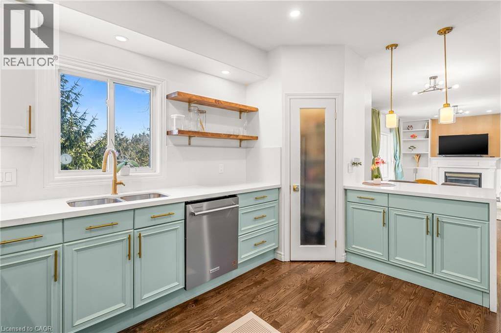 12 Buman Court, Barrie, Ontario  L4N 0L3 - Photo 7 - 40820754