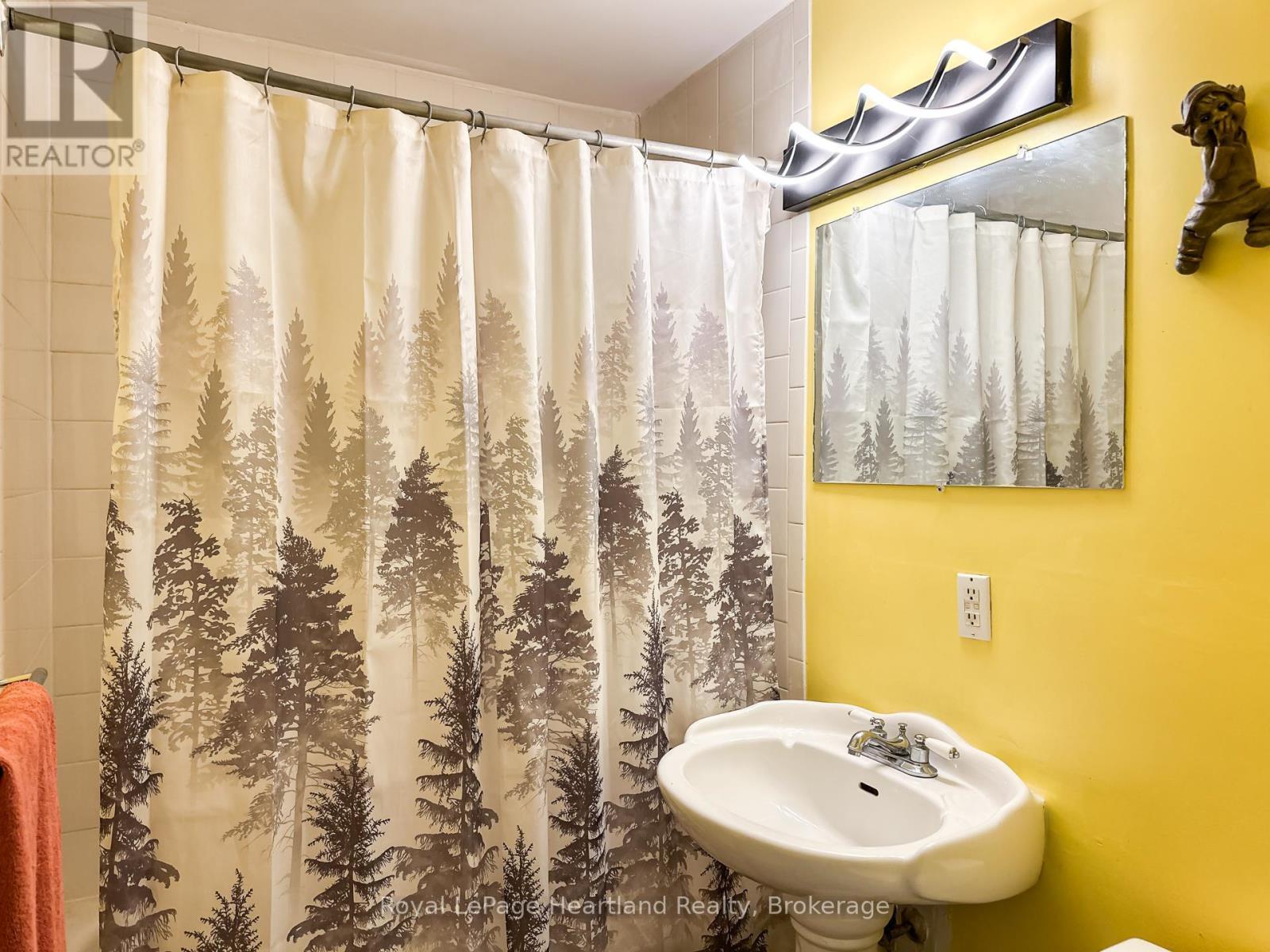 21 St Charles Place, Huron East, Ontario  N0M 1L0 - Photo 19 - X13012300