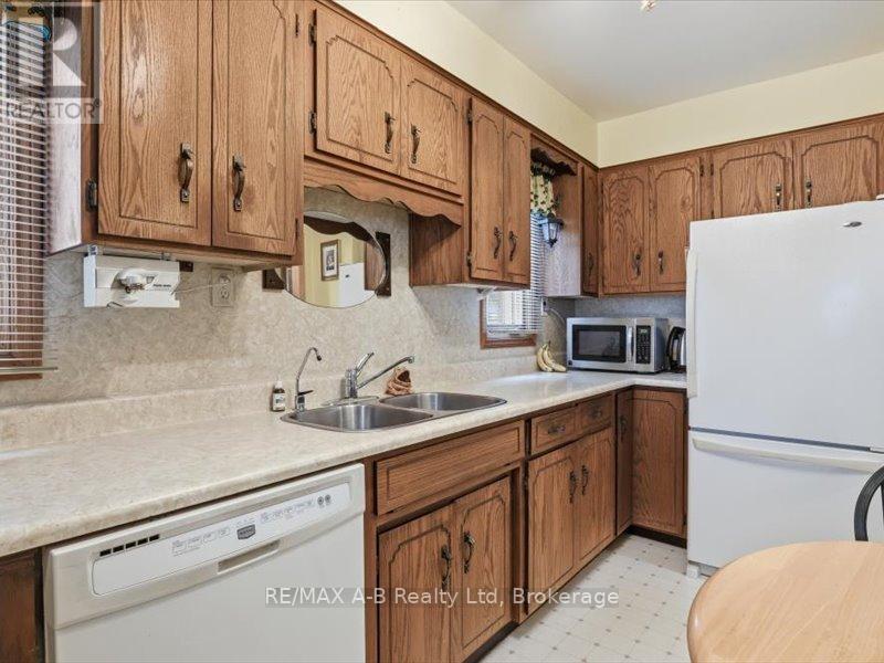 128 Louise Street S, Stratford, Ontario  N5A 2E5 - Photo 10 - X13012394