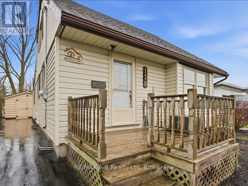 128 Louise Street S, Stratford, Ontario  N5A 2E5 - Photo 2 - X13012394