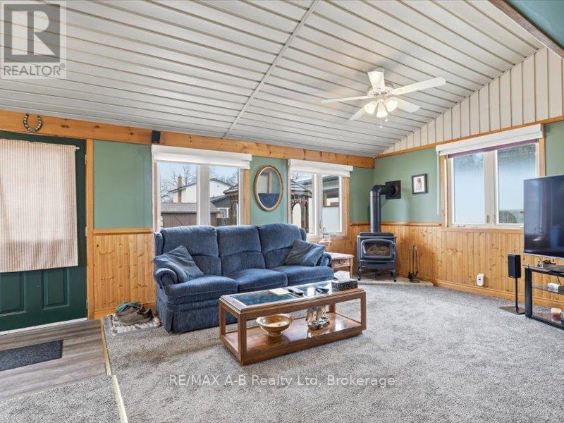 128 Louise Street S, Stratford, Ontario  N5A 2E5 - Photo 6 - X13012394