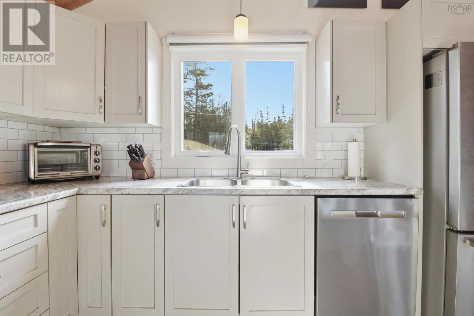 253 Meek Arm Trail, East Uniacke, Nova Scotia  B0N 1Z0 - Photo 9 - 202607786