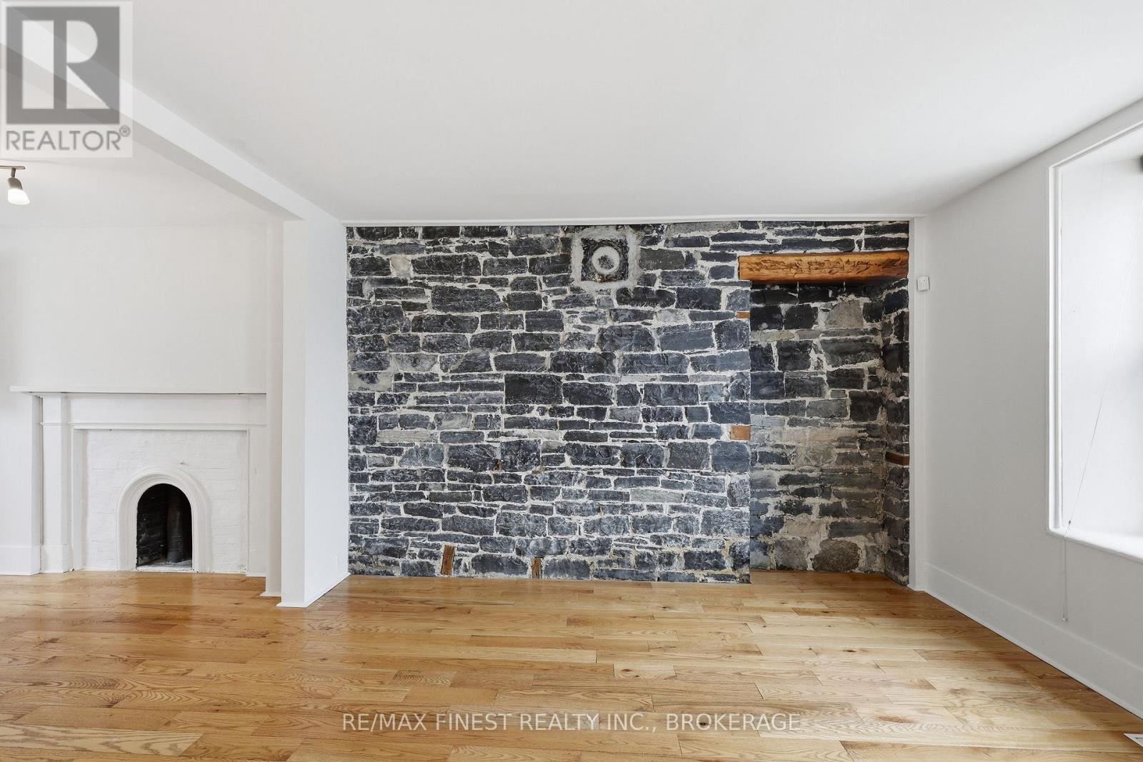 110 Yonge Street, Kingston, Ontario  K7M 1E7 - Photo 11 - X13012370