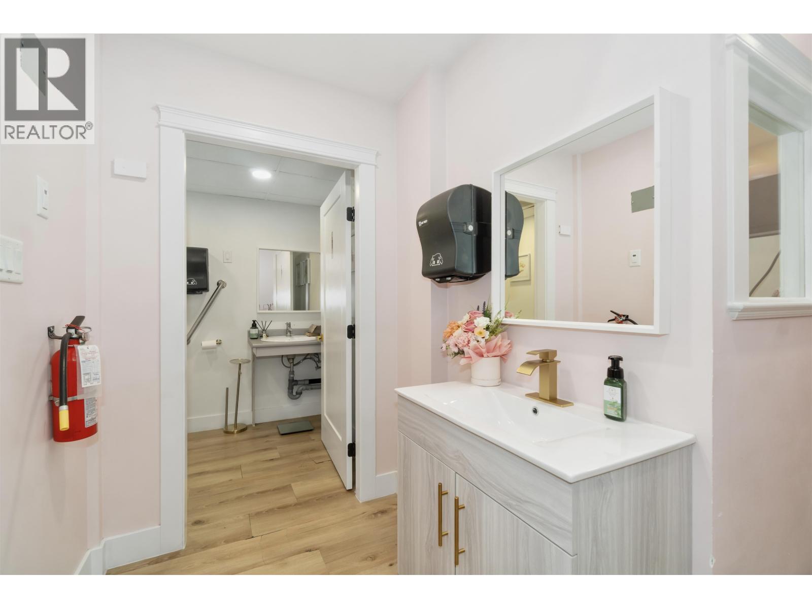 1092 Kingsway, Vancouver, British Columbia  V5V 3C6 - Photo 9 - C8077824