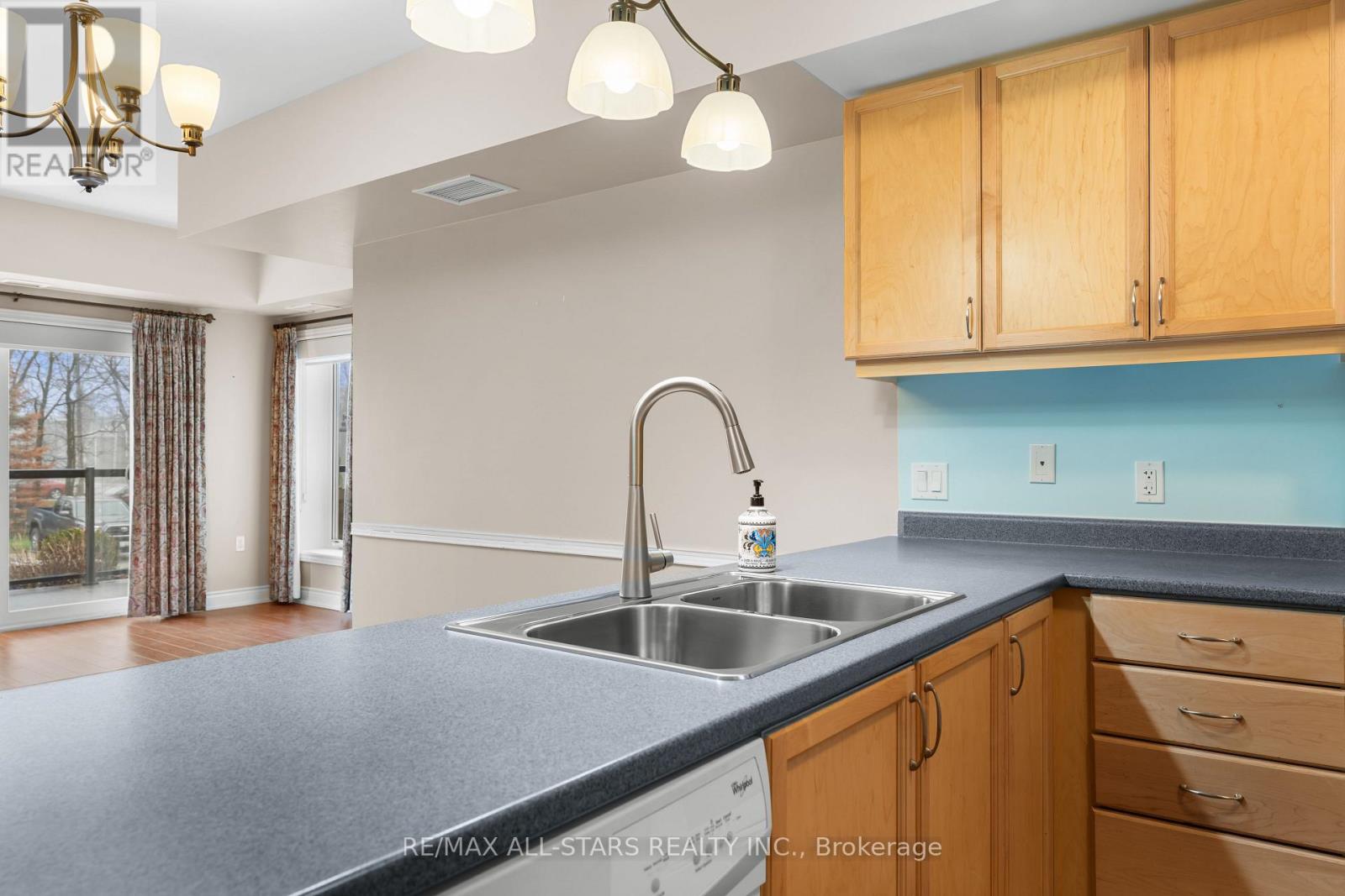 104 - 94 Francis Street W, Kawartha Lakes, Ontario  K0M 1N0 - Photo 17 - X13012236