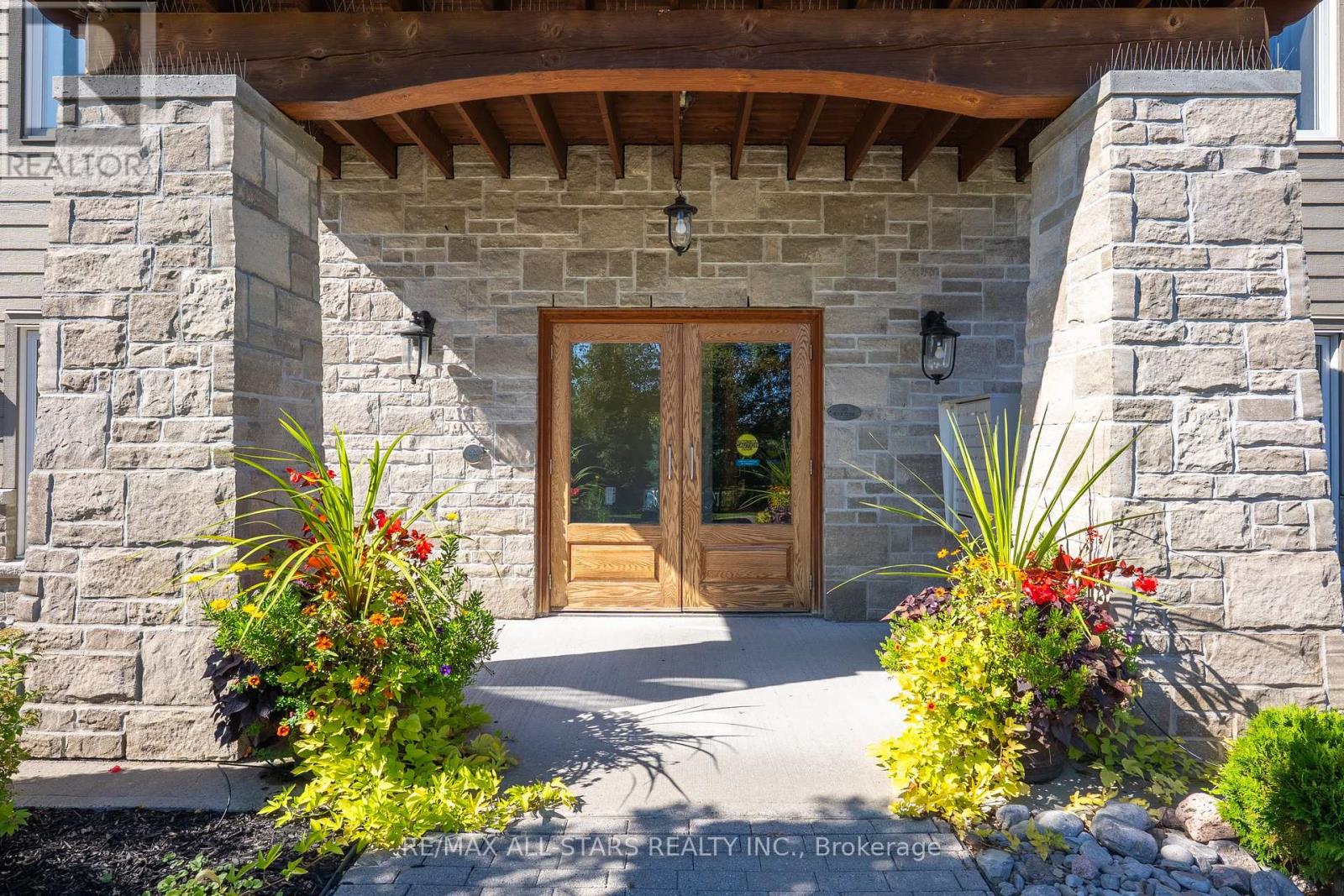 104 - 94 Francis Street W, Kawartha Lakes, Ontario  K0M 1N0 - Photo 5 - X13012236