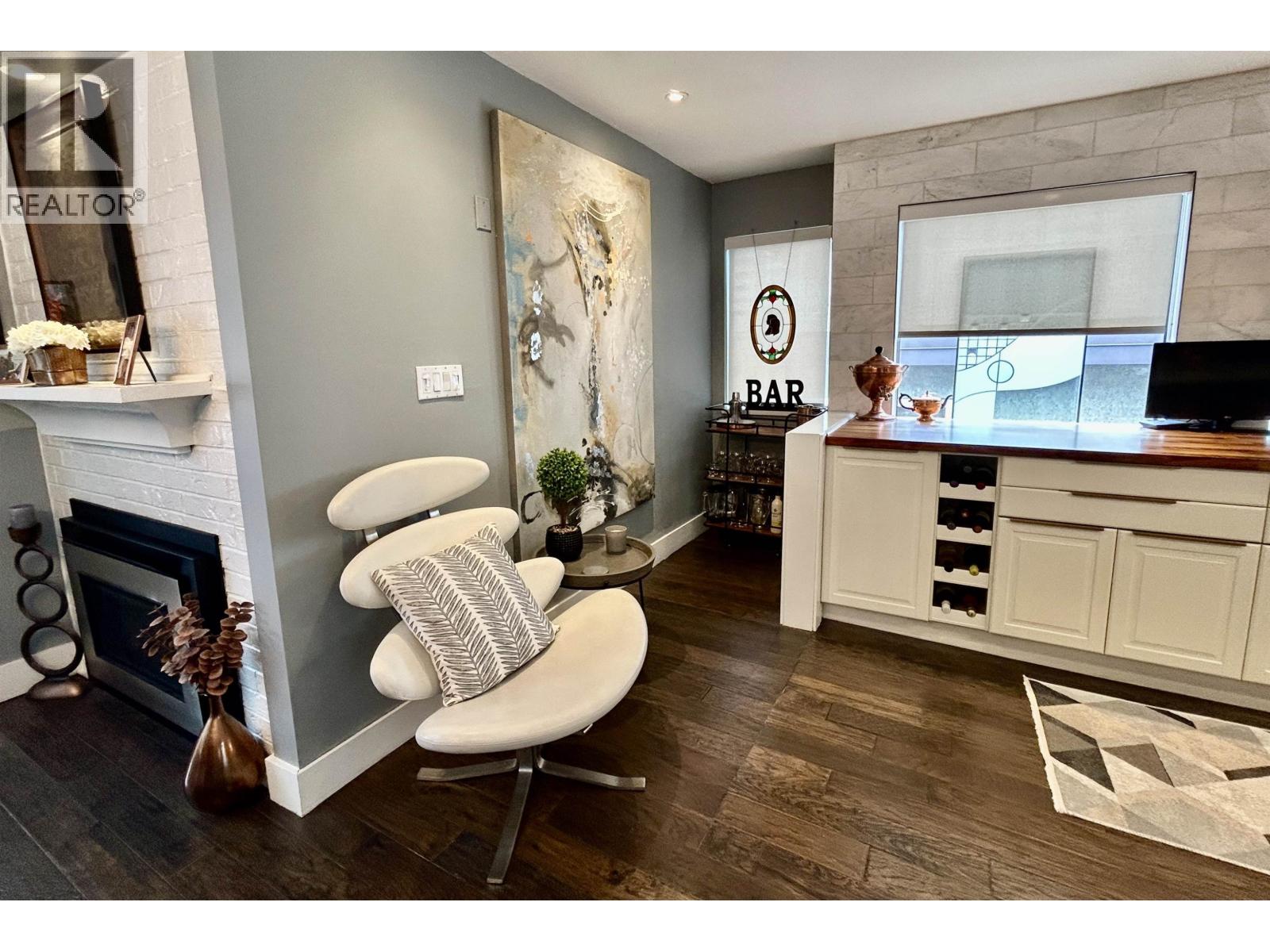 6 1375 W 10th Avenue, Vancouver, British Columbia  V6H 1J7 - Photo 8 - R3112359