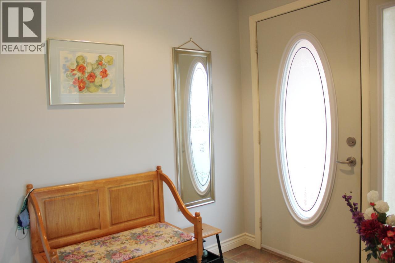 440 Ridge Place Penticton Photo 4