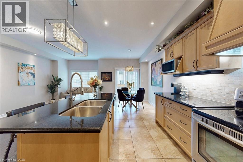 34 Forest Valley Crescent, Dundas, Ontario  L9H 0A7 - Photo 14 - 40821797