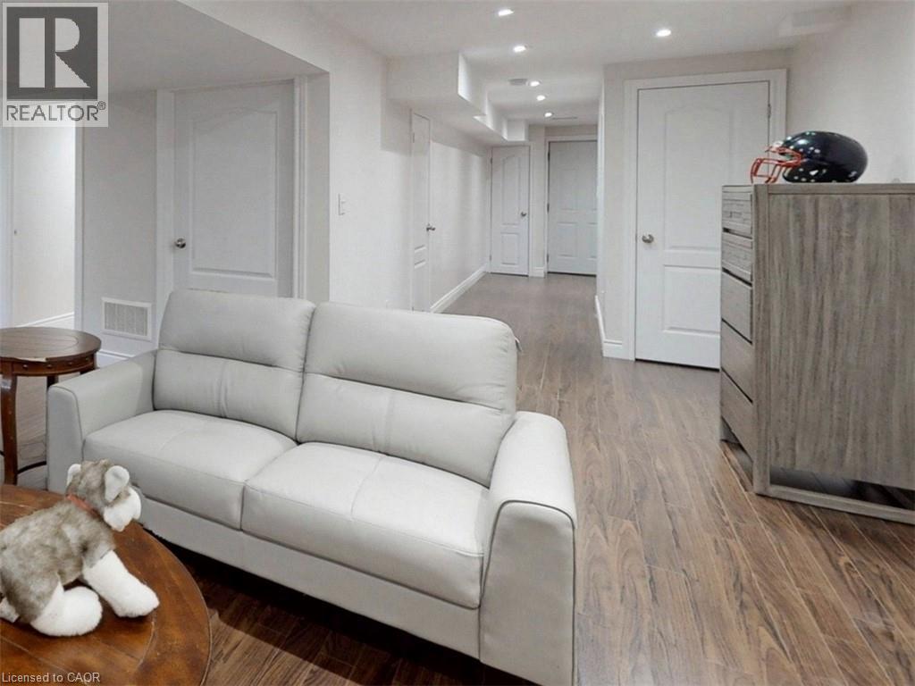 34 Forest Valley Crescent, Dundas, Ontario  L9H 0A7 - Photo 39 - 40821797