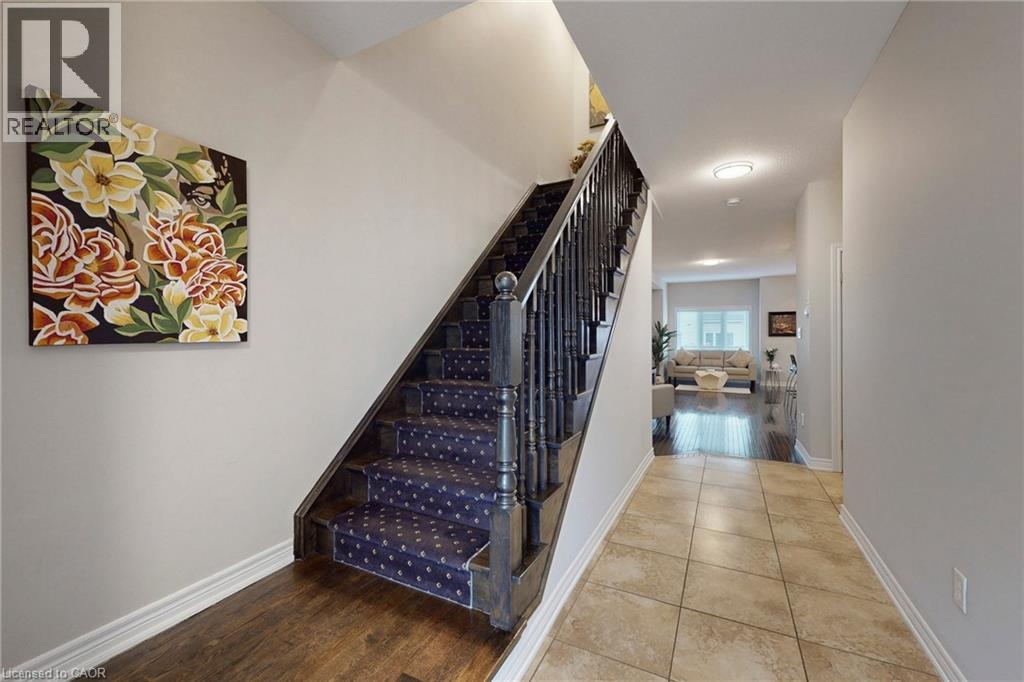 34 Forest Valley Crescent, Dundas, Ontario  L9H 0A7 - Photo 22 - 40821797