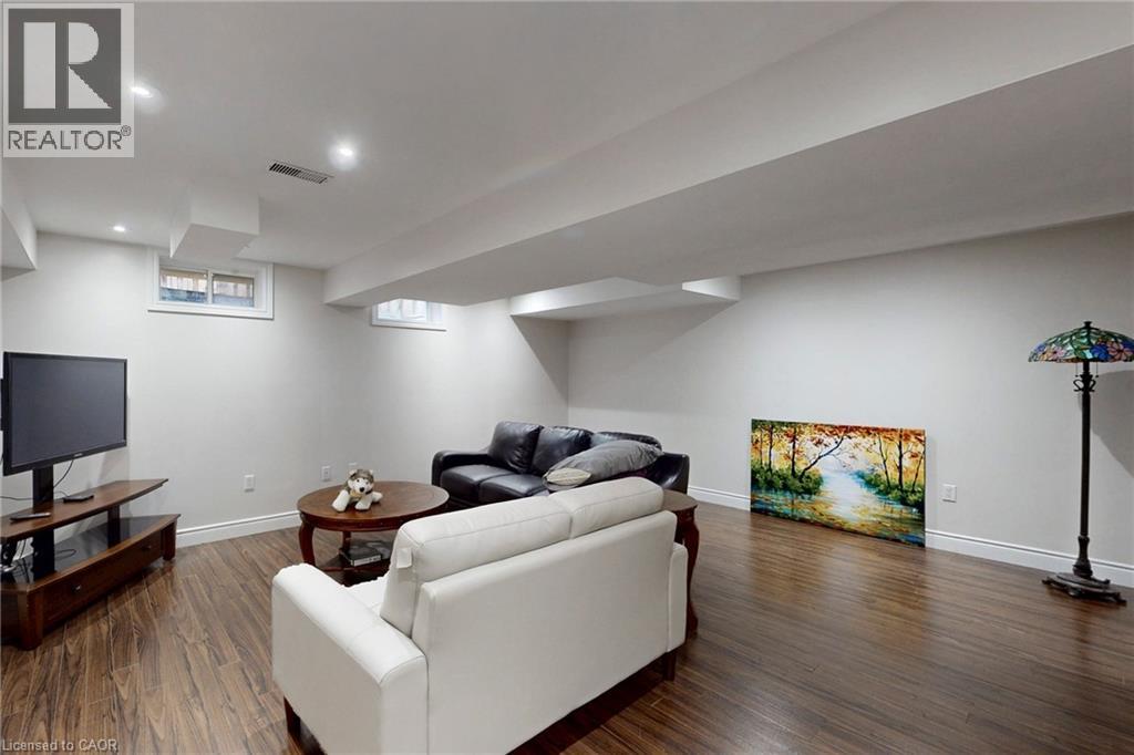 34 Forest Valley Crescent, Dundas, Ontario  L9H 0A7 - Photo 37 - 40821797