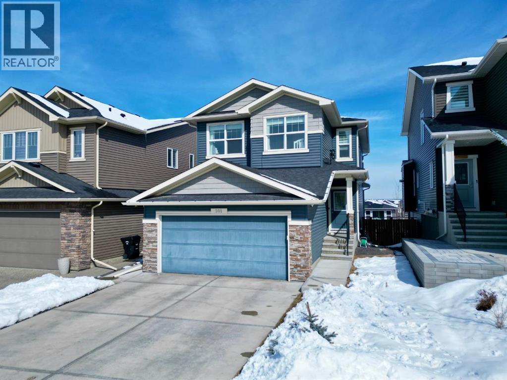 301 Crestmont Drive Sw, Calgary, Alberta  T3B 6G9 - Photo 2 - A2298416