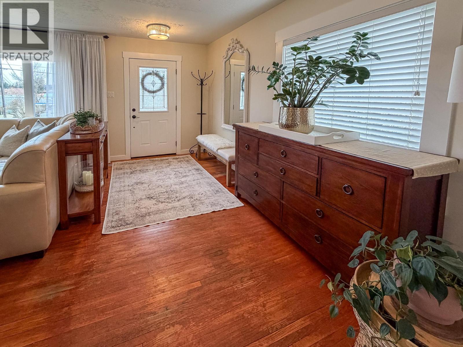 222 16th Avenue S, Cranbrook, British Columbia  V1C 2Z6 - Photo 6 - 10383720