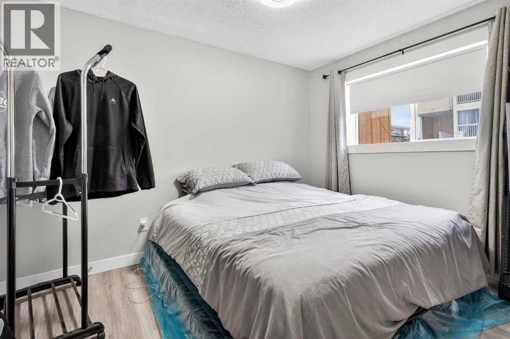 7717 & 7719 41 Avenue Nw, Calgary, Alberta  T3B 1X7 - Photo 20 - A2301698