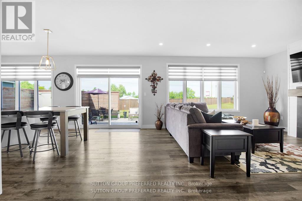 551 Scenic Court, Warwick, Ontario  N0M 2S0 - Photo 9 - X13012226