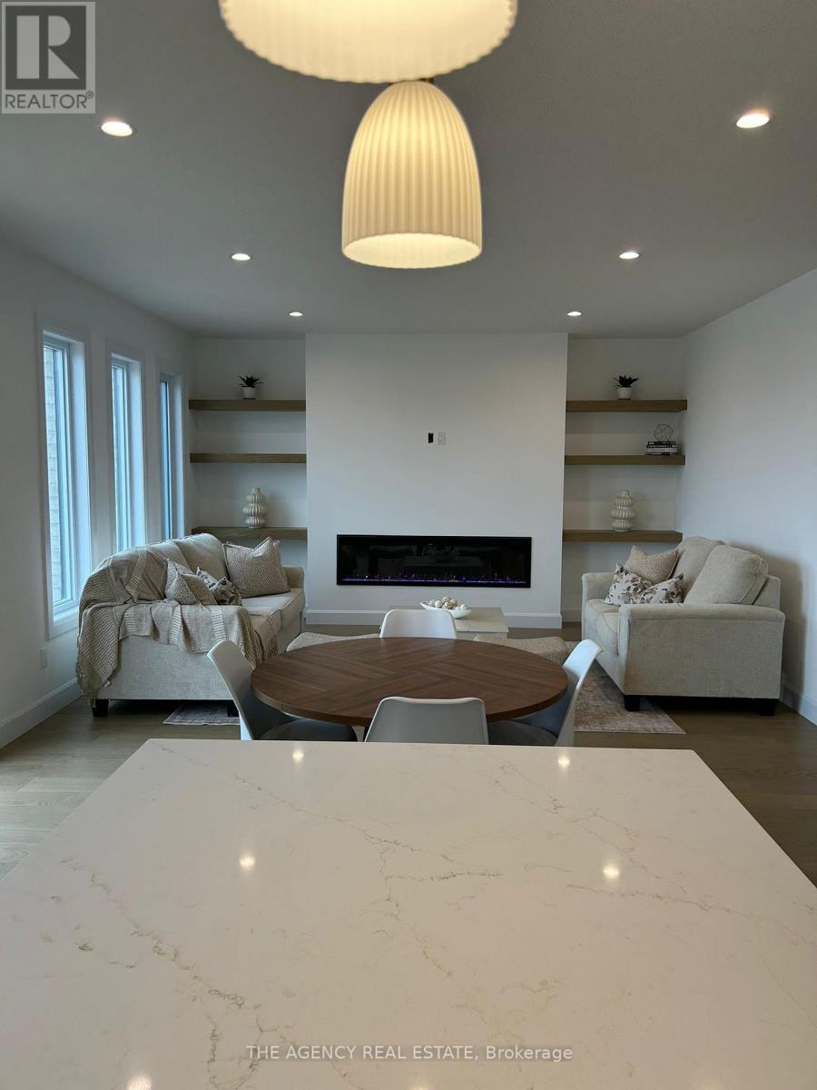 3140 Regiment Road W, London South, Ontario  N6P 0H2 - Photo 6 - X13012446