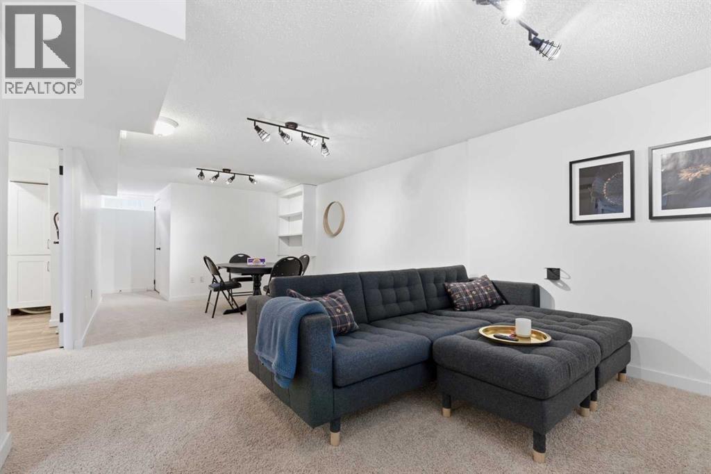 1907 Kelwood Drive SW, Calgary, Alberta  T3E 3Z4 - Photo 22 - A2302714