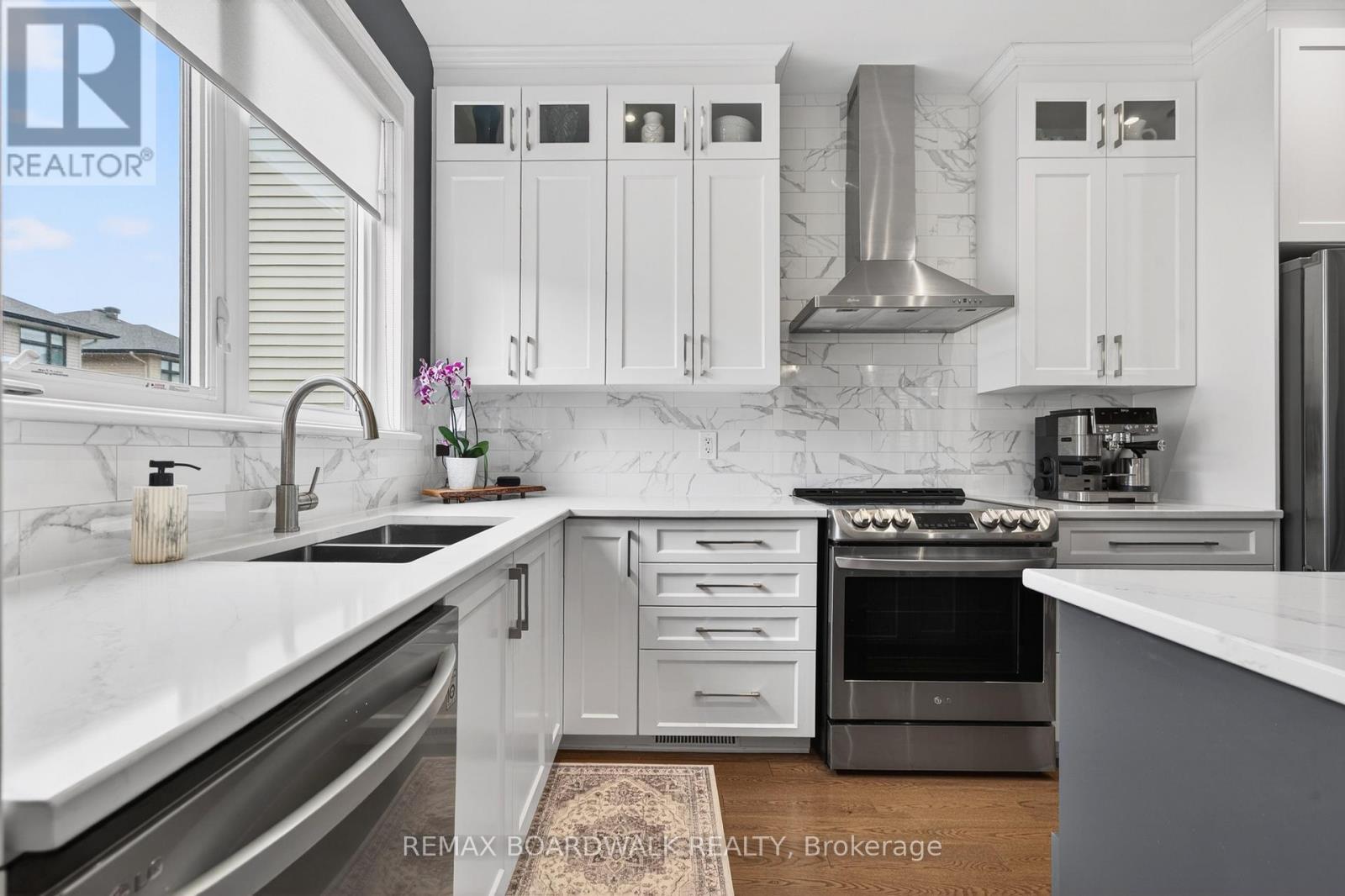 38 Thunderbolt Street, Ottawa, Ontario  K2V 0L9 - Photo 17 - X13012160