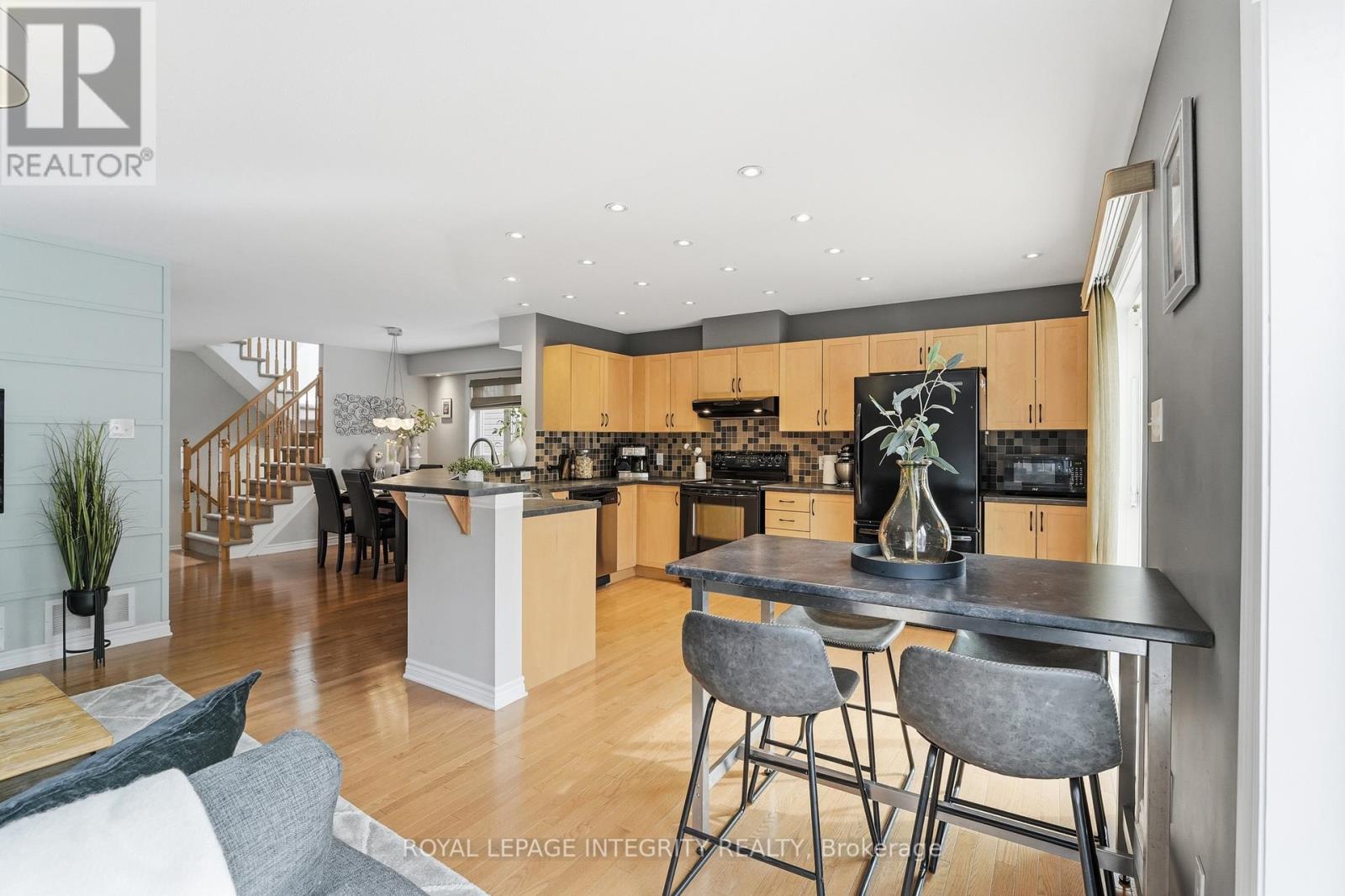 208 Aquilo Crescent, Ottawa, Ontario  K2S 0L8 - Photo 11 - X13012220