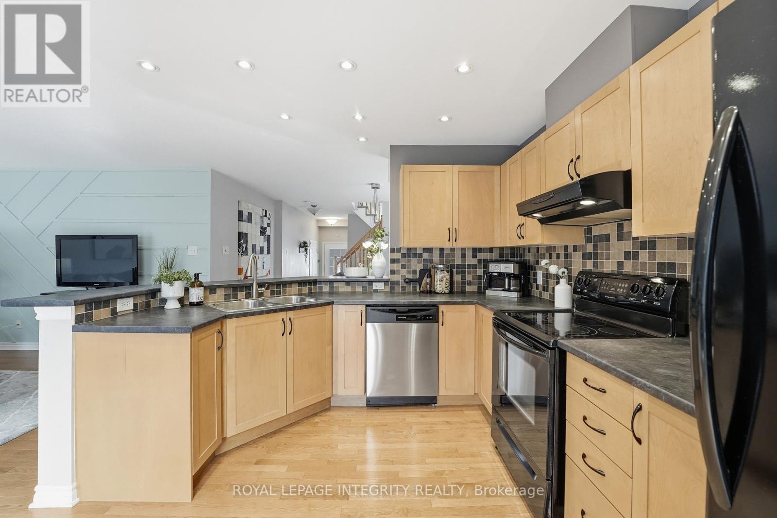 208 Aquilo Crescent, Ottawa, Ontario  K2S 0L8 - Photo 14 - X13012220