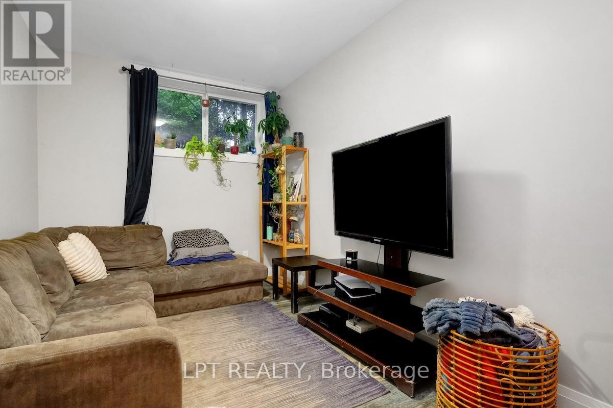 319 Glynn Avenue, Ottawa, Ontario  K1K 1R9 - Photo 40 - X13012246