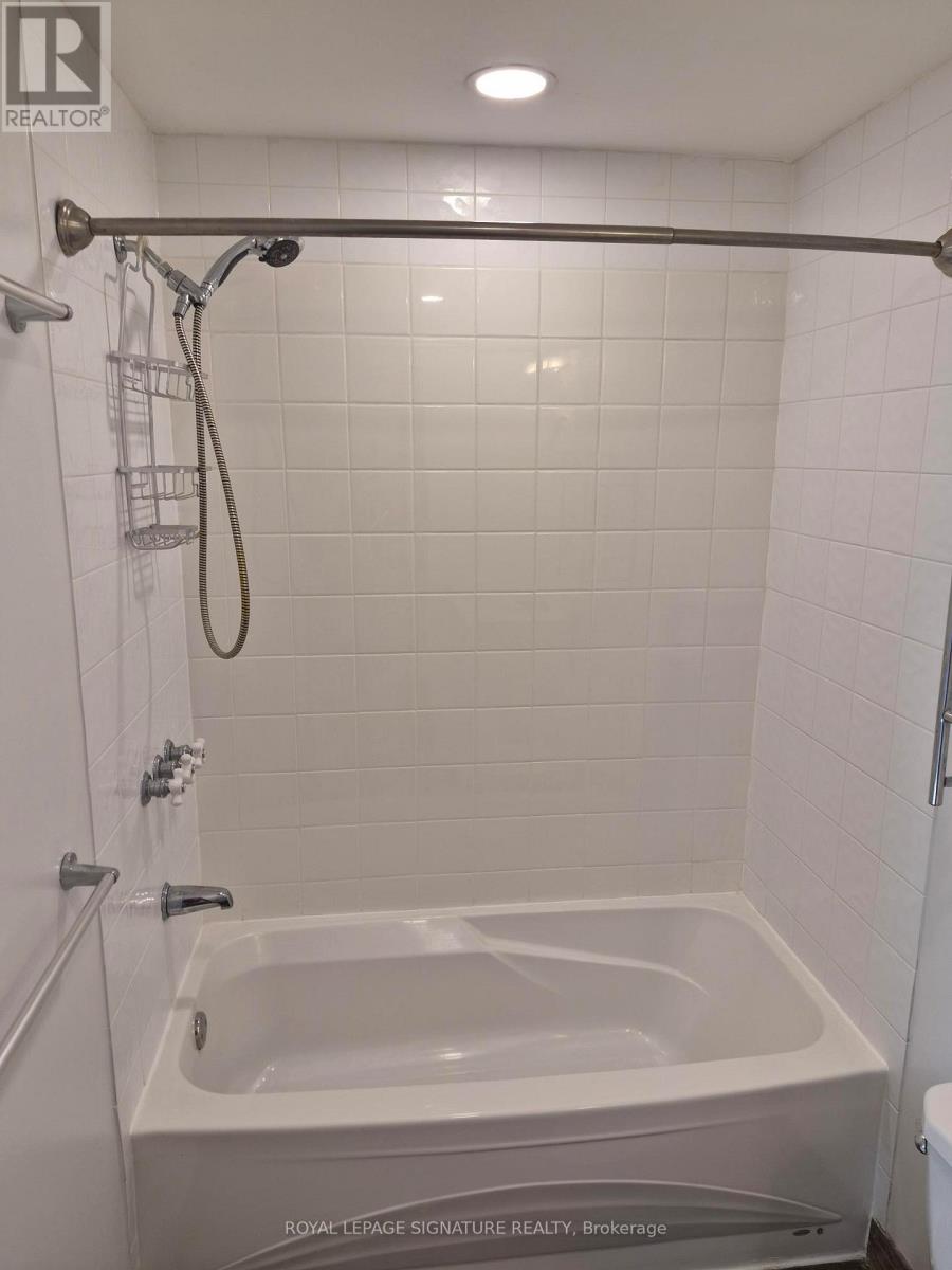 Apt 2 - 344 Roselawn Avenue, Toronto, Ontario  M4R 1G1 - Photo 12 - C13011908