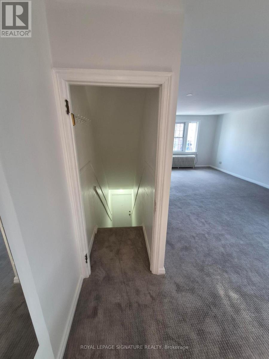 Apt 2 - 344 Roselawn Avenue, Toronto, Ontario  M4R 1G1 - Photo 17 - C13011908