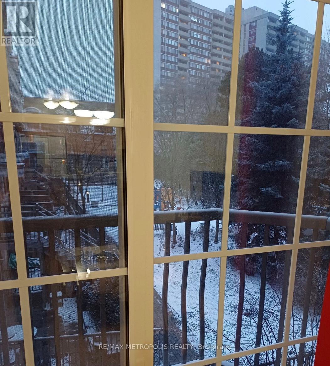 12 - 45 Cedarcroft Boulevard, Toronto, Ontario  M2R 3Y2 - Photo 11 - C13012332